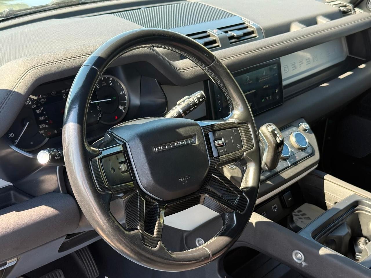 Defender 110 5P 3.0d 250 CV X-Dynamic S Pancea Green Bi-color