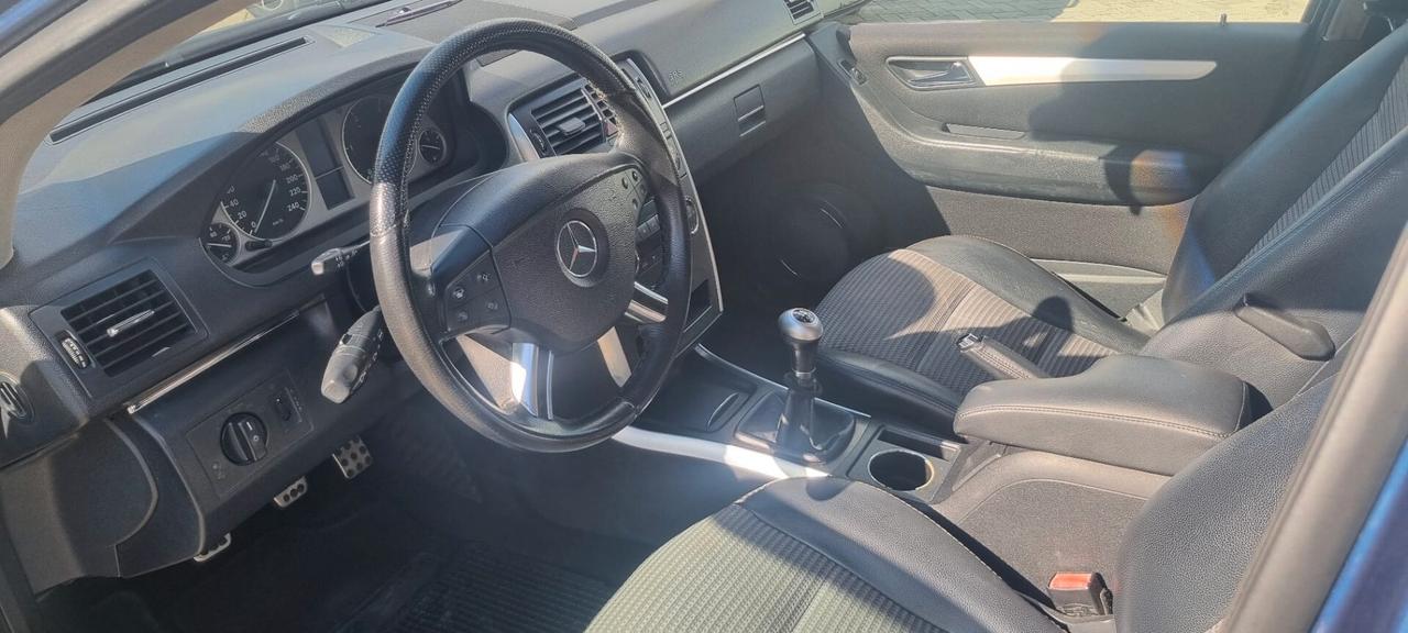 Mercedes-benz B 200 CDI Executive