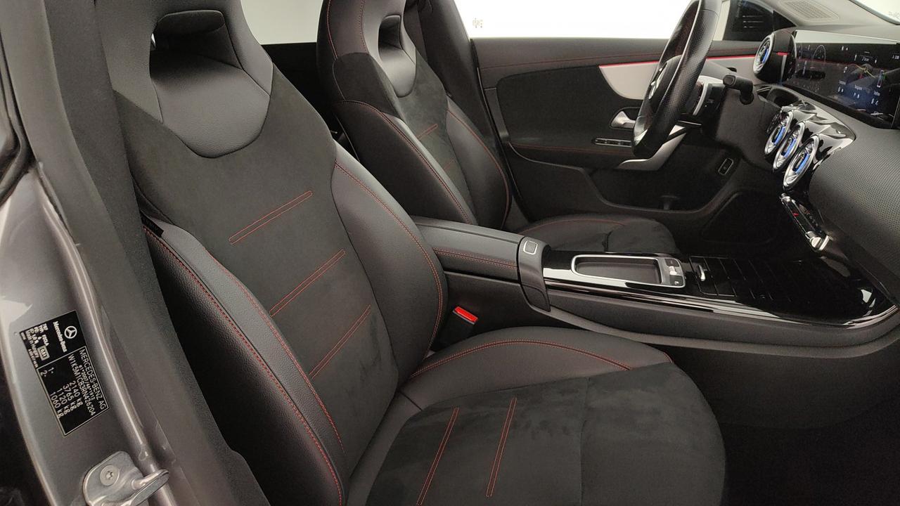 Mercedes-Benz CLA Sh.Brake - X118 2023 - CLA Shooting Brake 200 d AMG Line Premium Plus auto