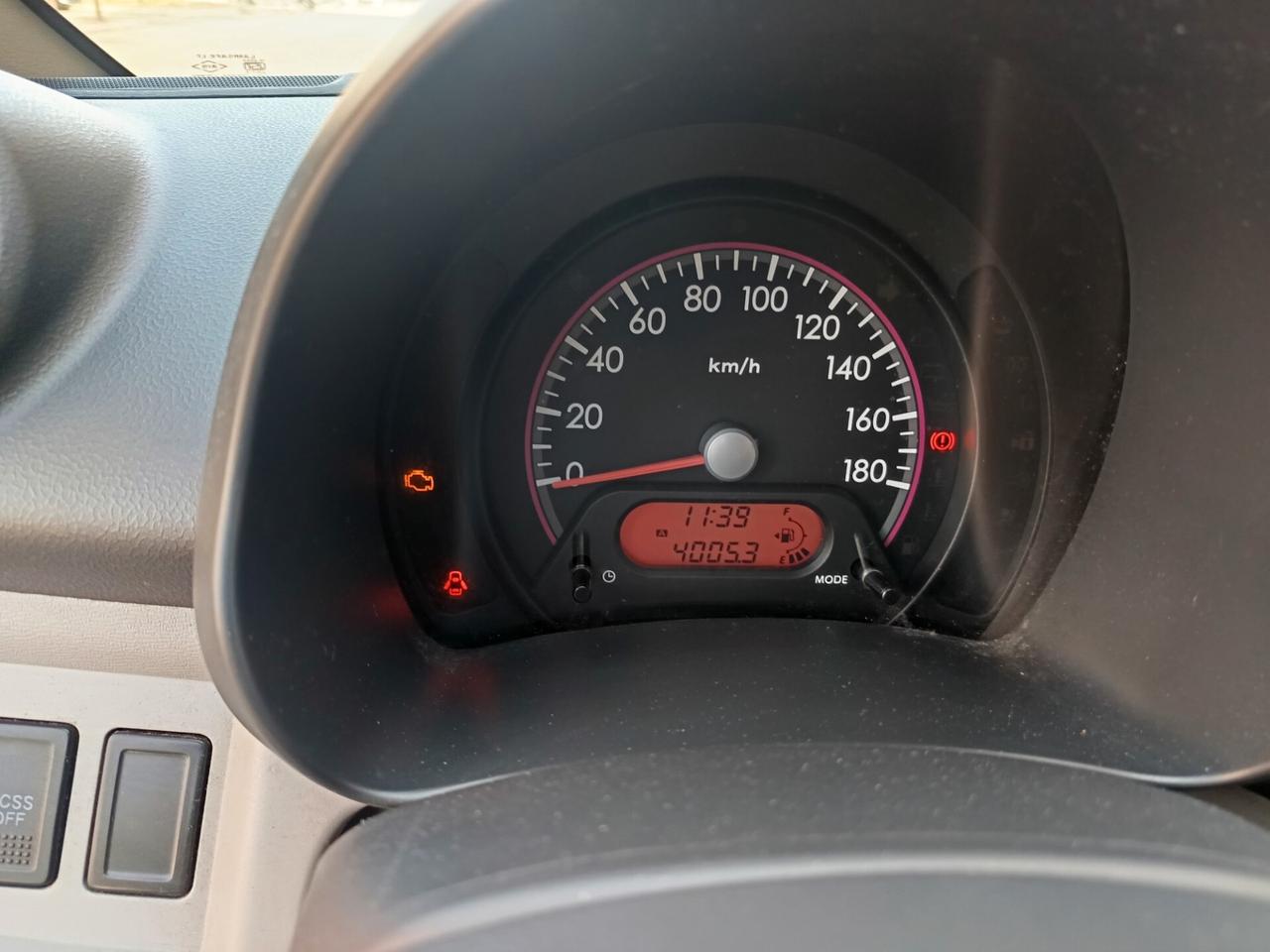 Nissan Pixo 1.0 5 porte Acenta