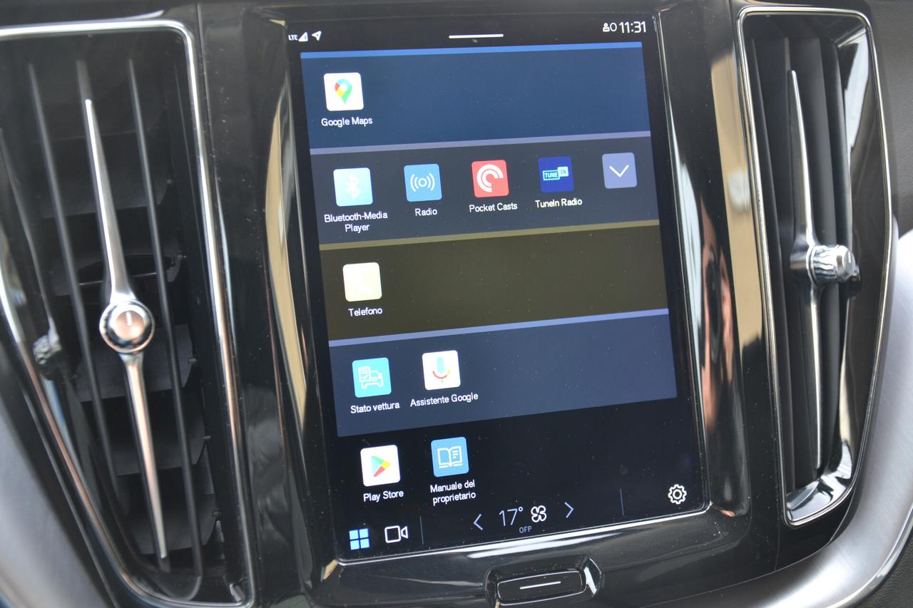 Volvo XC 60 2.0 197CV AWD HYBRID/DIESEL AUT.+FULL LED+RCAM+NAV