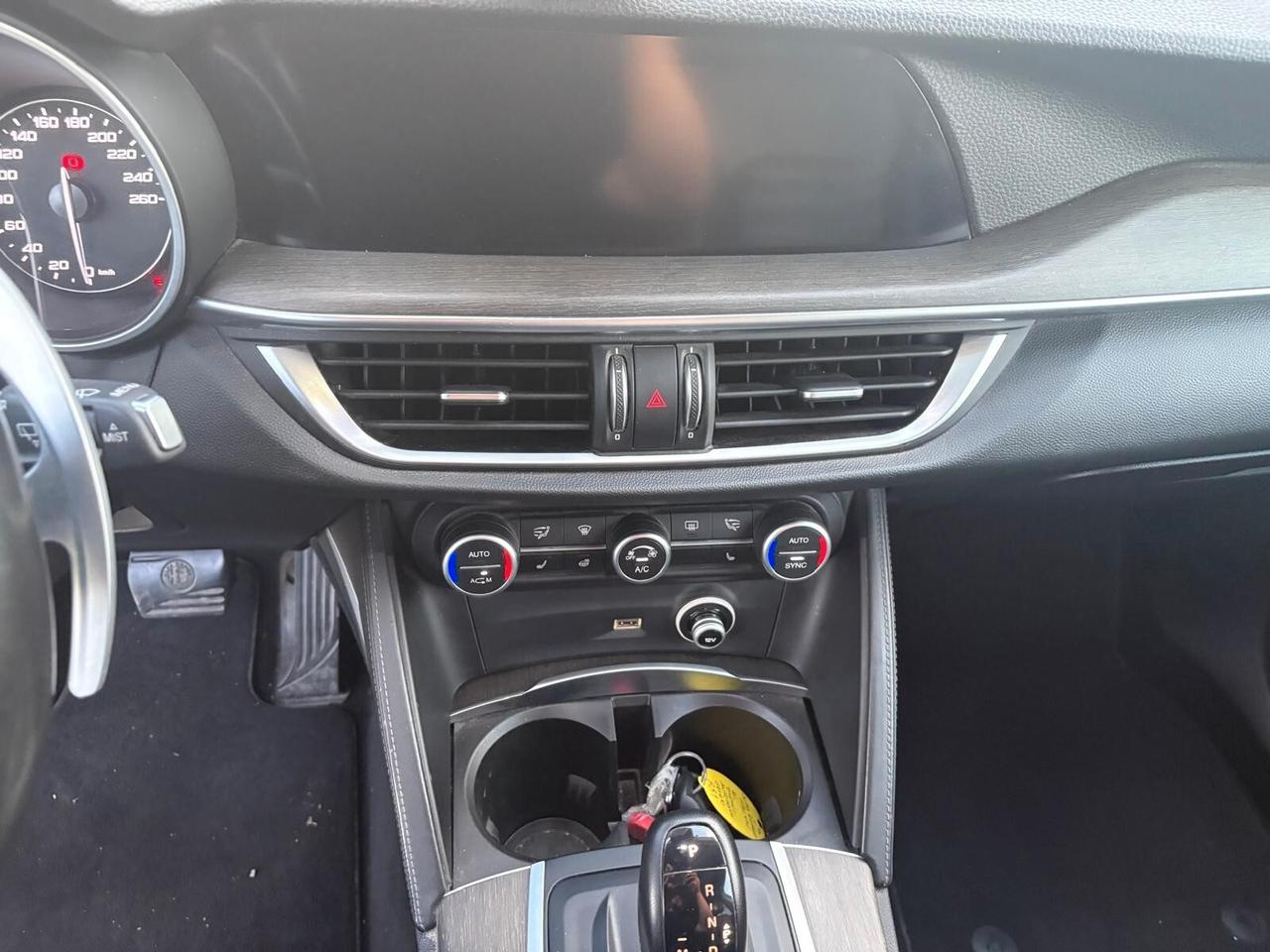 Alfa Romeo Stelvio 2.2 Turbodiesel 210 CV AT8 Q4 Super