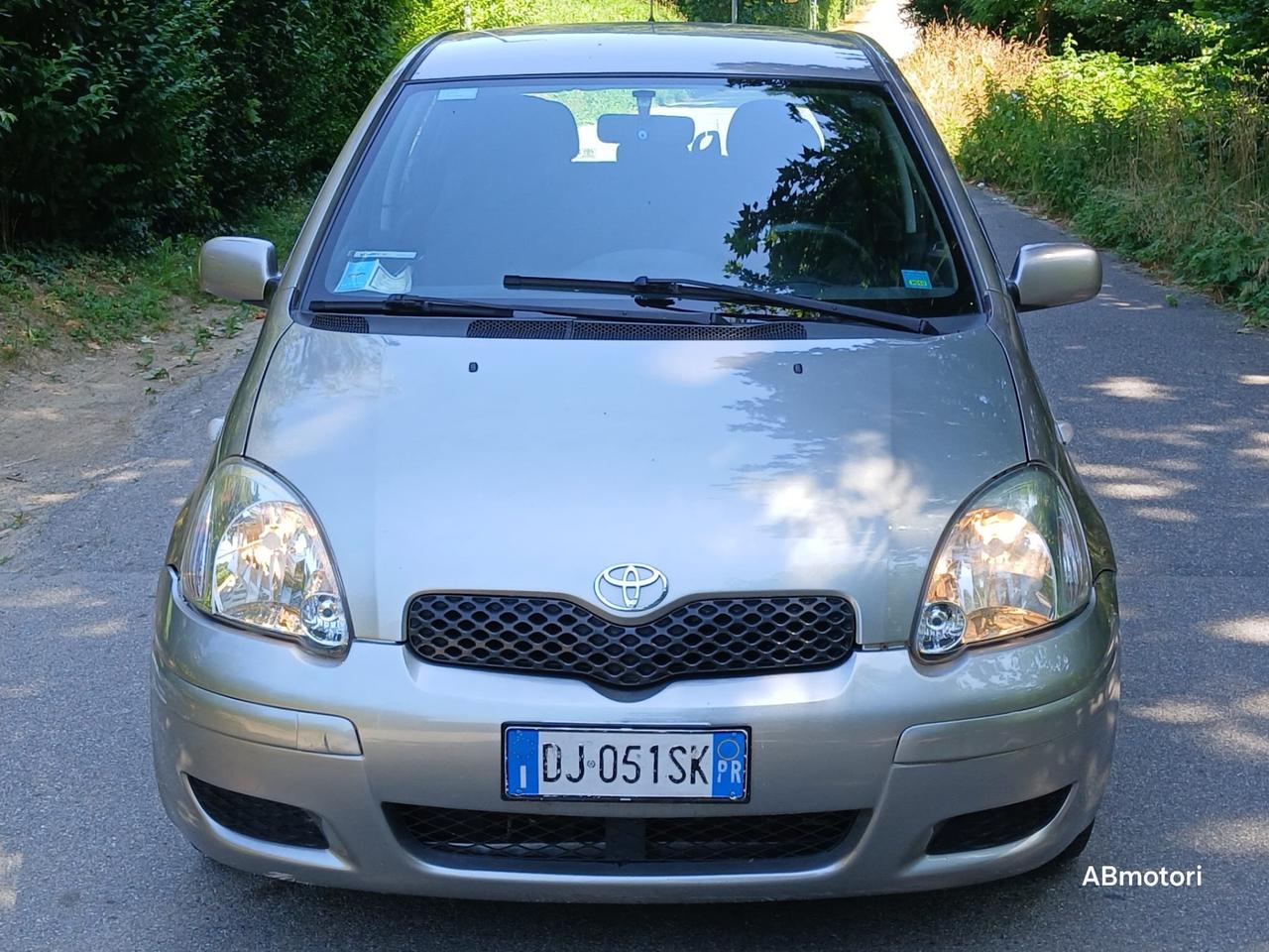 Toyota Yaris 1.0i 16V cat 3 porte Sol