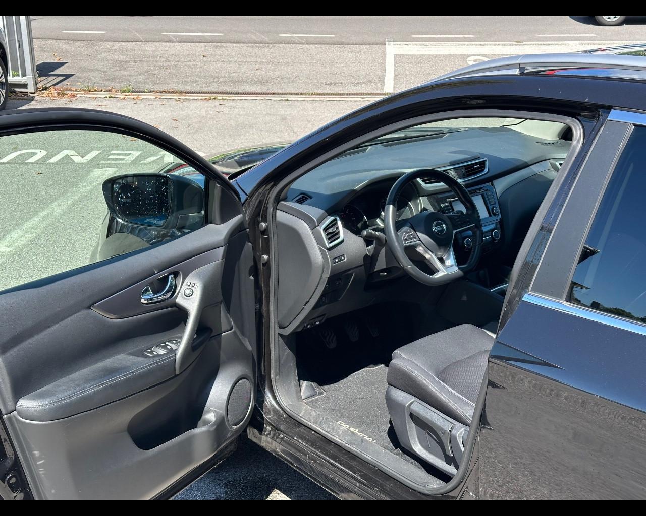 NISSAN Qashqai 2ª serie - Qashqai 1.5 dCi 115 CV N-Connecta