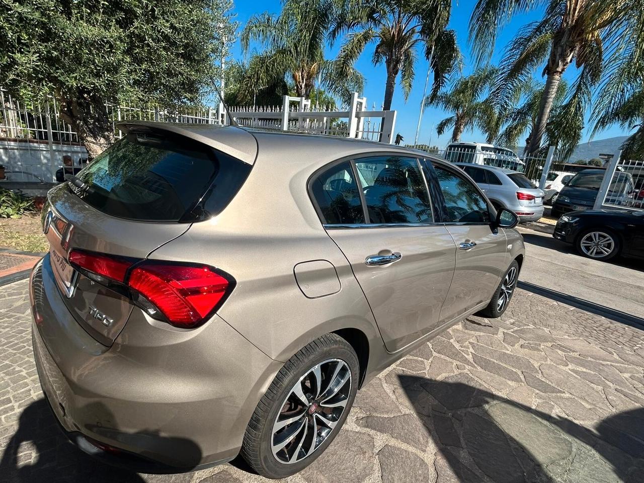 Fiat Tipo 1.6 Mjt S&S 5 porte Lounge