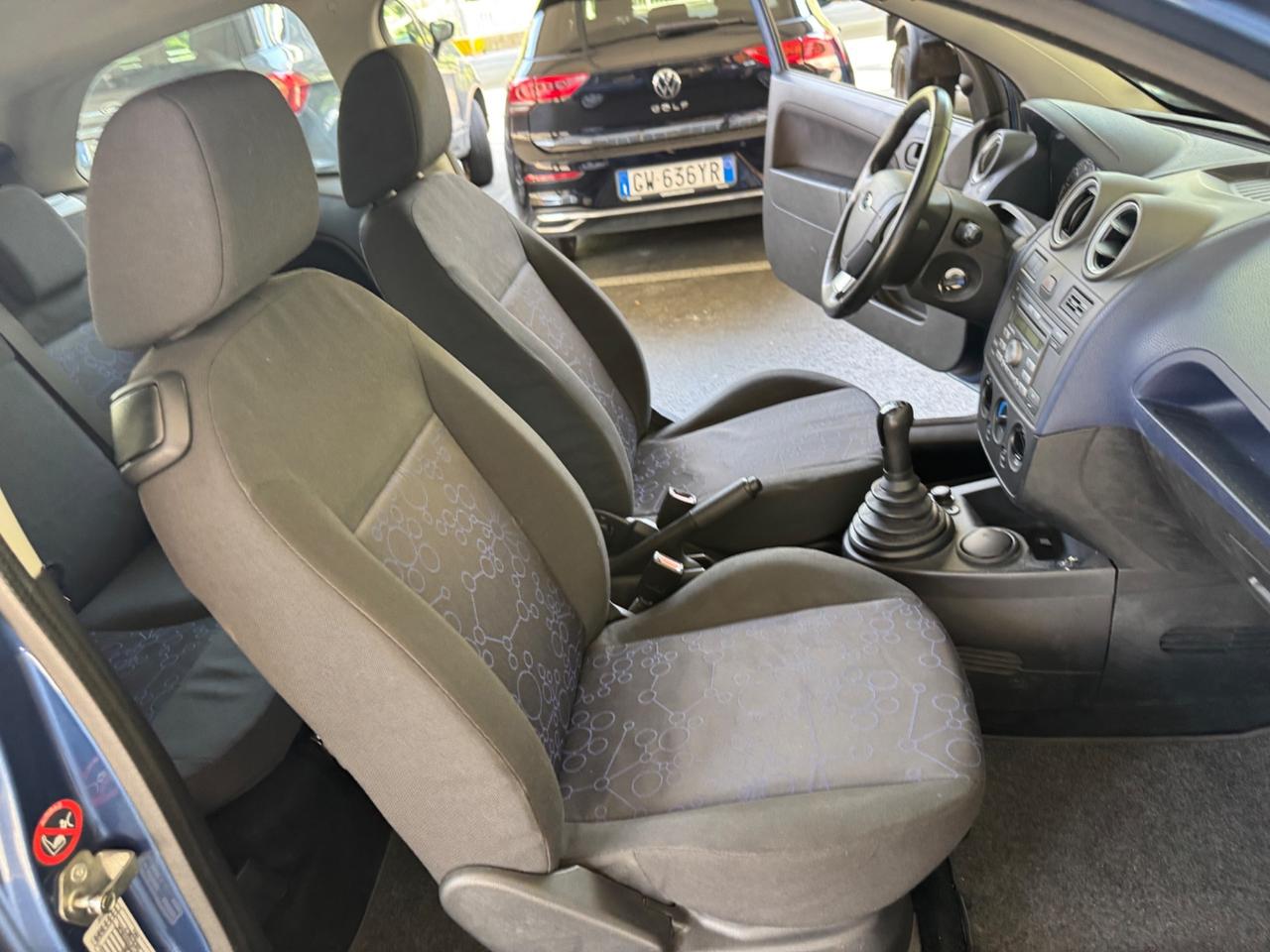 Ford Fiesta 1.2 16V 3p. Ghia 44.000km 2007