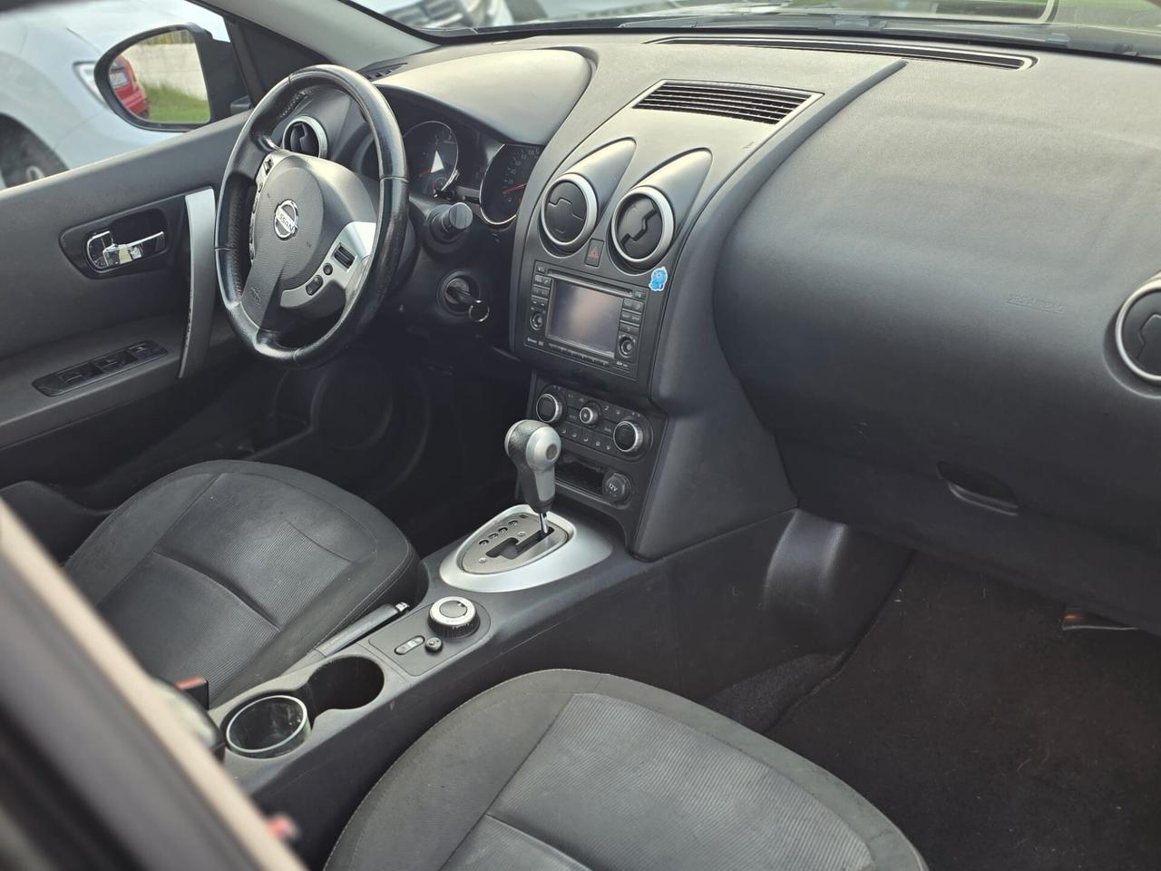 Nissan Qashqai Euro 5. con 7 posti 2012 automatico