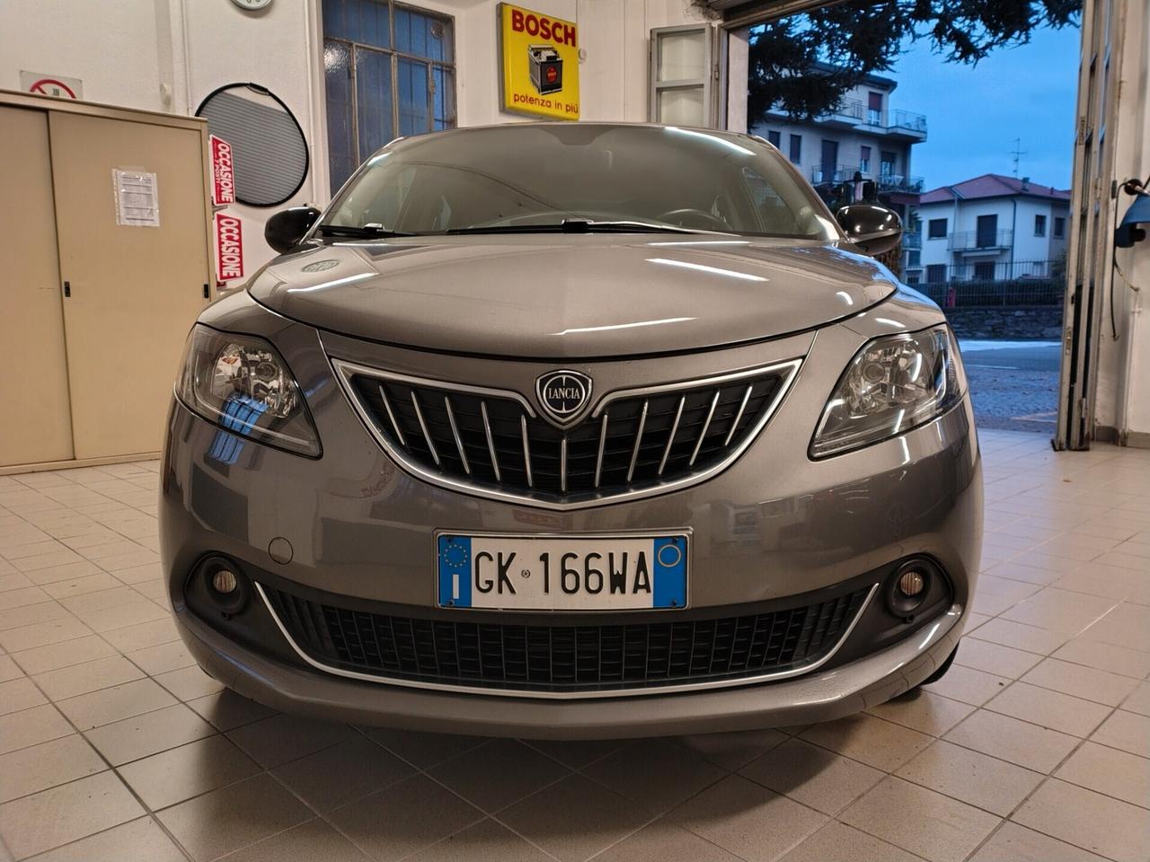 LANCIA YPSILON 1.0 HYBRID OK NEOPATENTATI