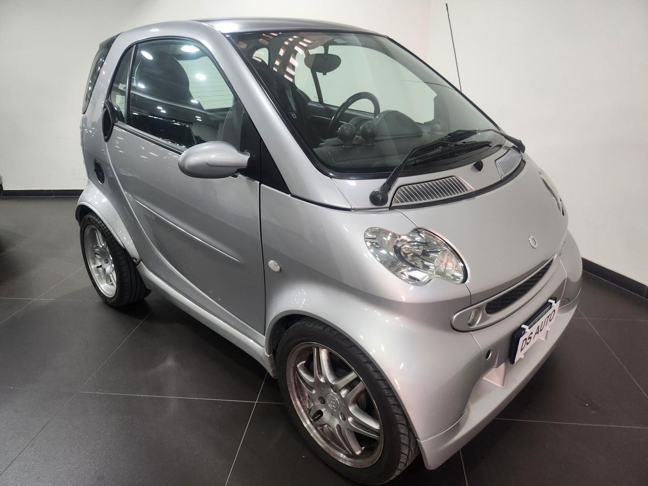 Smart ForTwo 700 coupé Brabus (55 kW)