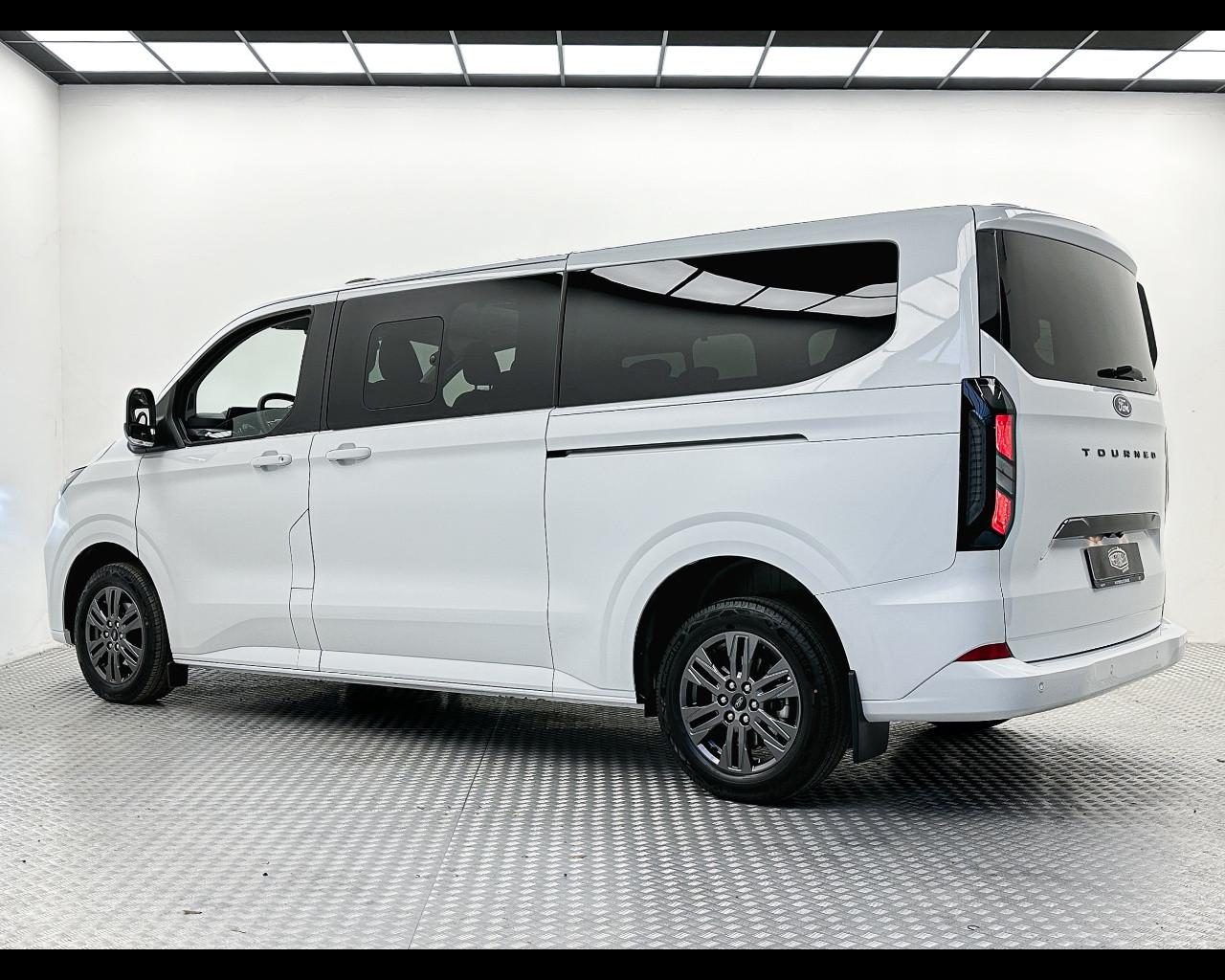 FORD Tourneo Custom 2ªs - Tourneo Custom 320 2.0 EcoBlue 170CV aut. PL Titanium