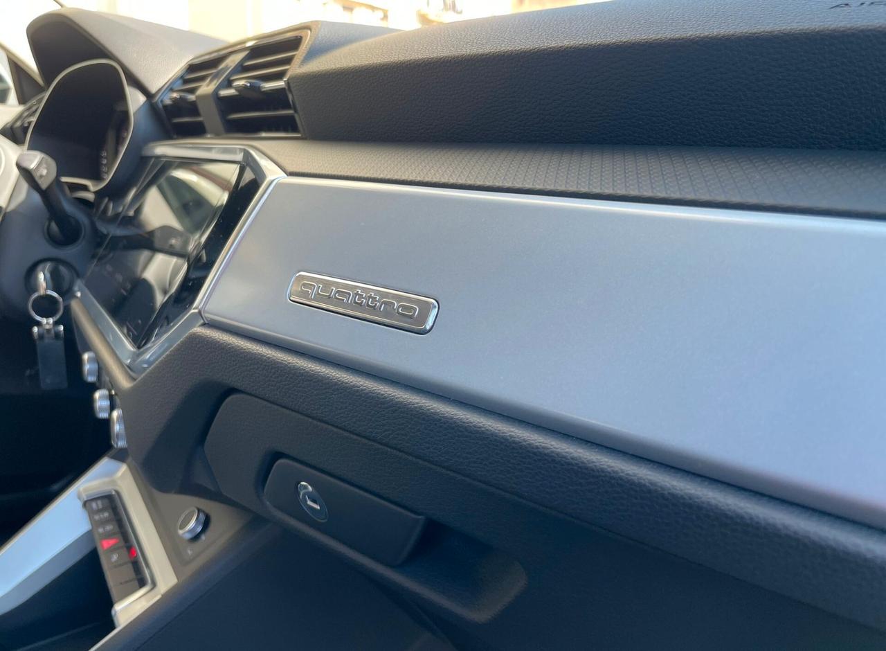Audi Q3 35 TDI quattro S-line edition Gancio