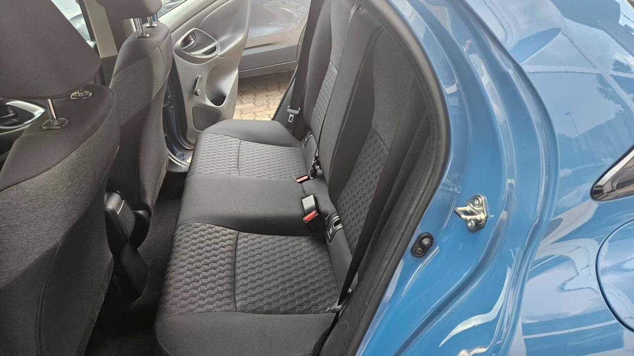 Toyota Yaris 1.5 HYBRID 5P Active CAMERA-CRUISE ADATT-CARPLAY
