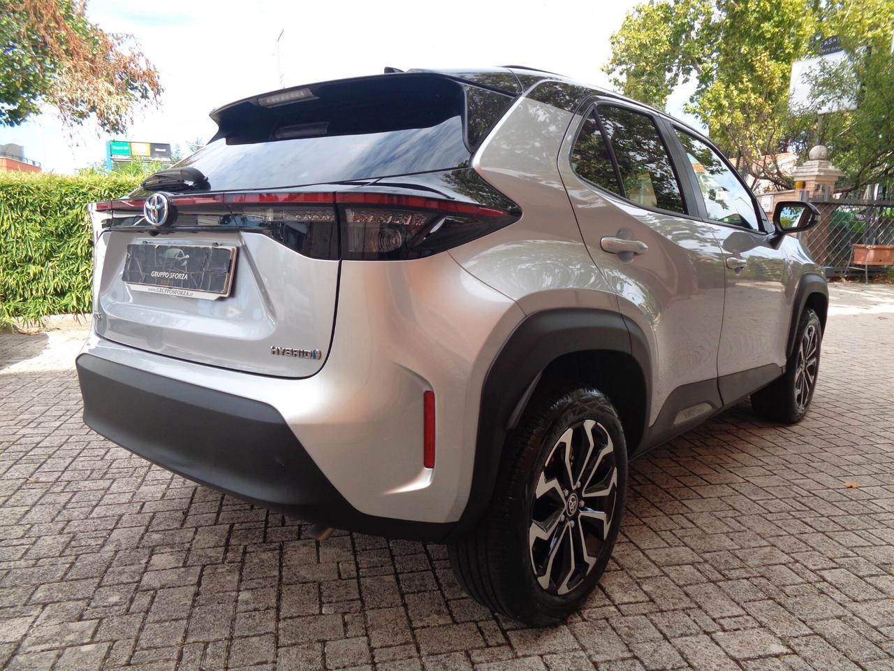 Toyota Yaris Cross 1.5 Hybrid 5p. E-CVT Trend ARGENTO E NERA NESSUN VINCOLO DI FINANZIAMENTO