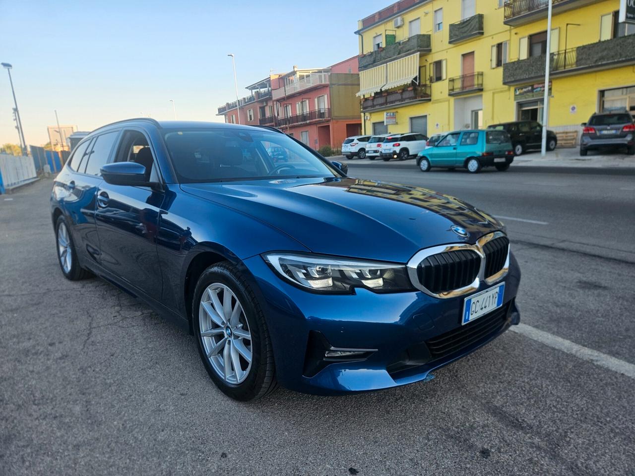 Bmw 320d xDrive Touring Business Advantage