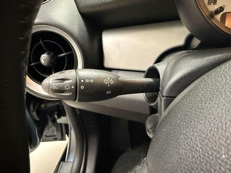 MINI Mini Mini 1.6 16V One (55kW)