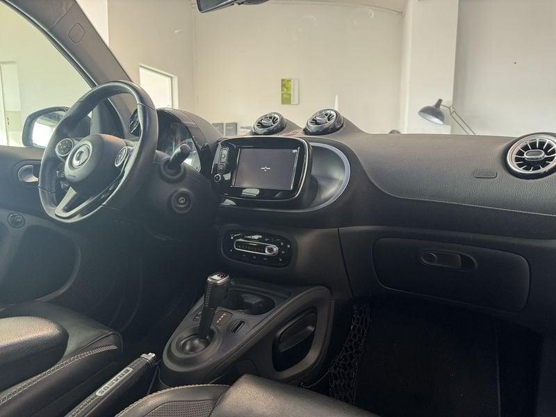 smart fortwo fortwo EQ Lightrunner