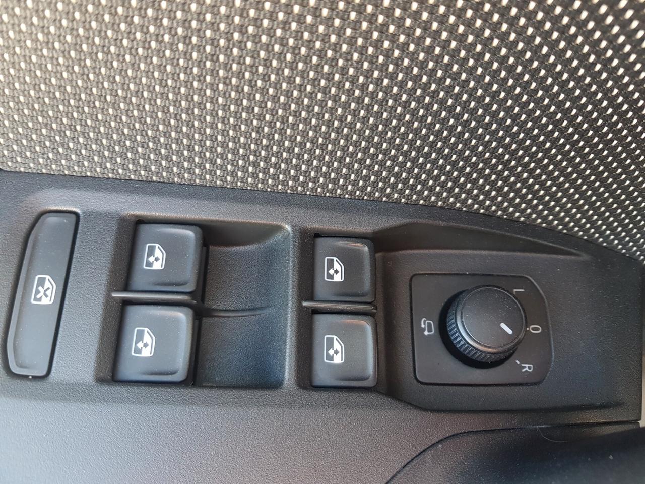 Seat Arona 1.0 XCELLENCE Navy Clima aut Sensori