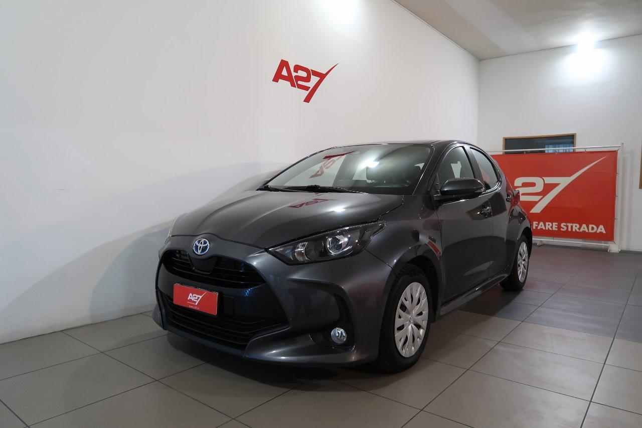 Toyota Yaris 1.5h Business # TELECAMERA # CAMBIO AUT #