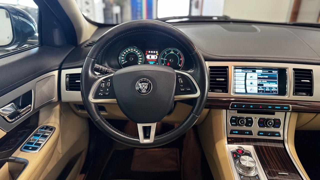 Jaguar XF 2.2 D 200 CV Premium Luxury
