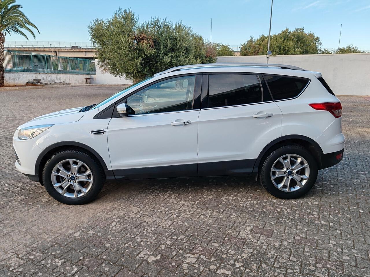 Ford Kuga 2.0 TDCI 140 CV Titanium - NAVI/PELLE