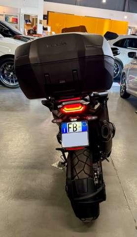Honda Altro X-ADV 750 Triple Black