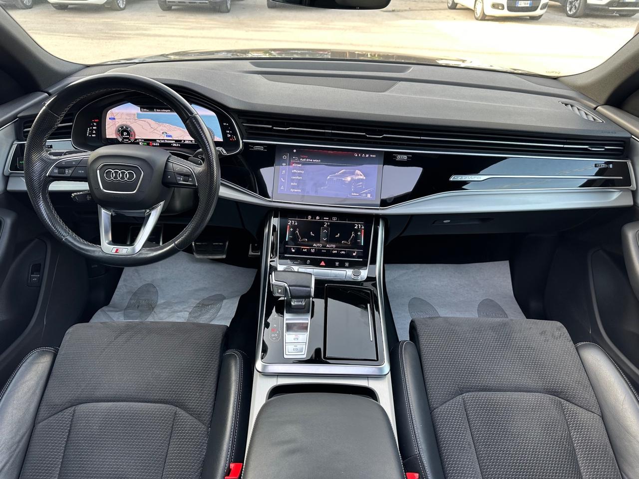 Audi Q8 50 TDI 286 CV quattro tiptronic Sport Tetto apribile