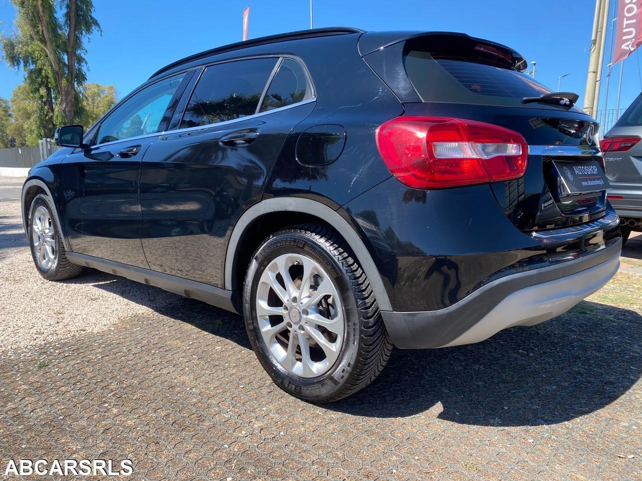 MERCEDES - Classe GLA - GLA 200 d Automatic 4Matic