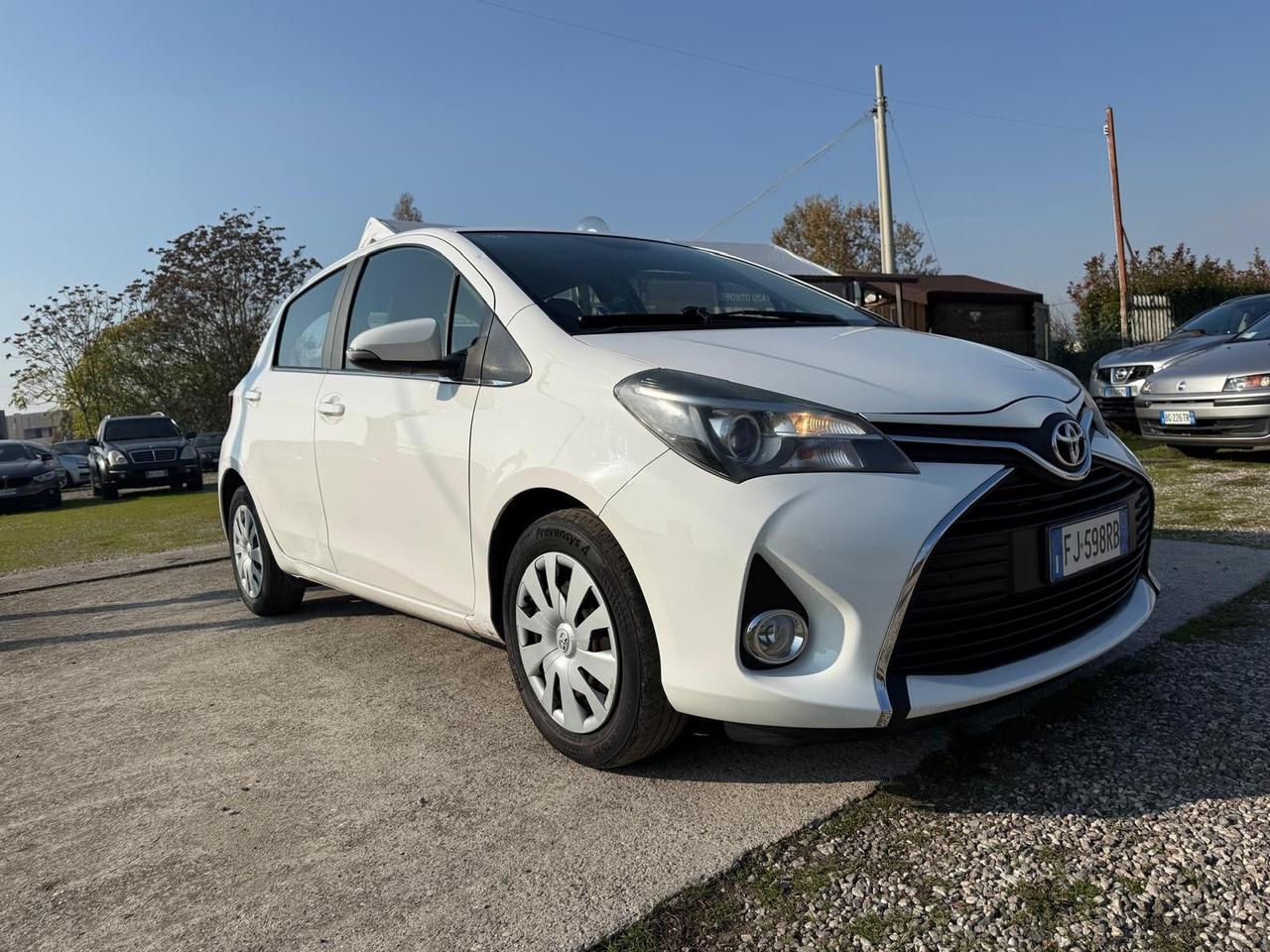Toyota Yaris 1.0 5 porte Lounge