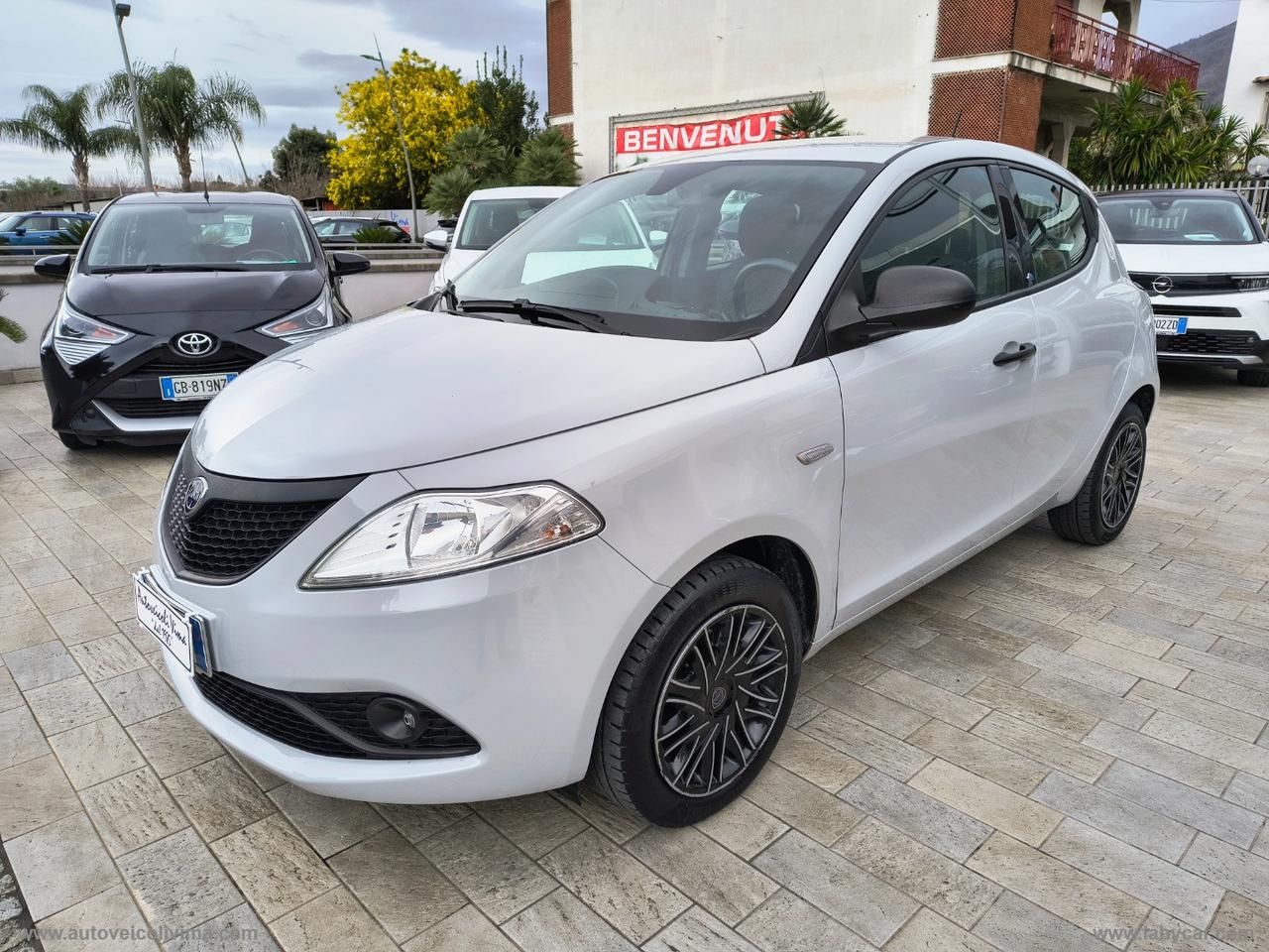 LANCIA Ypsilon 1.2 69 CV 5p. GPL Ecochic Silver