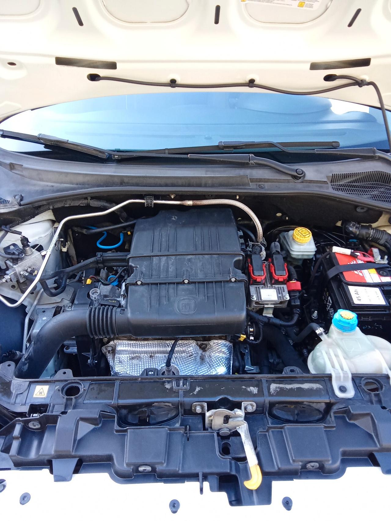 Fiat Punto 1.4 8V 5 porte Natural Power Street 013