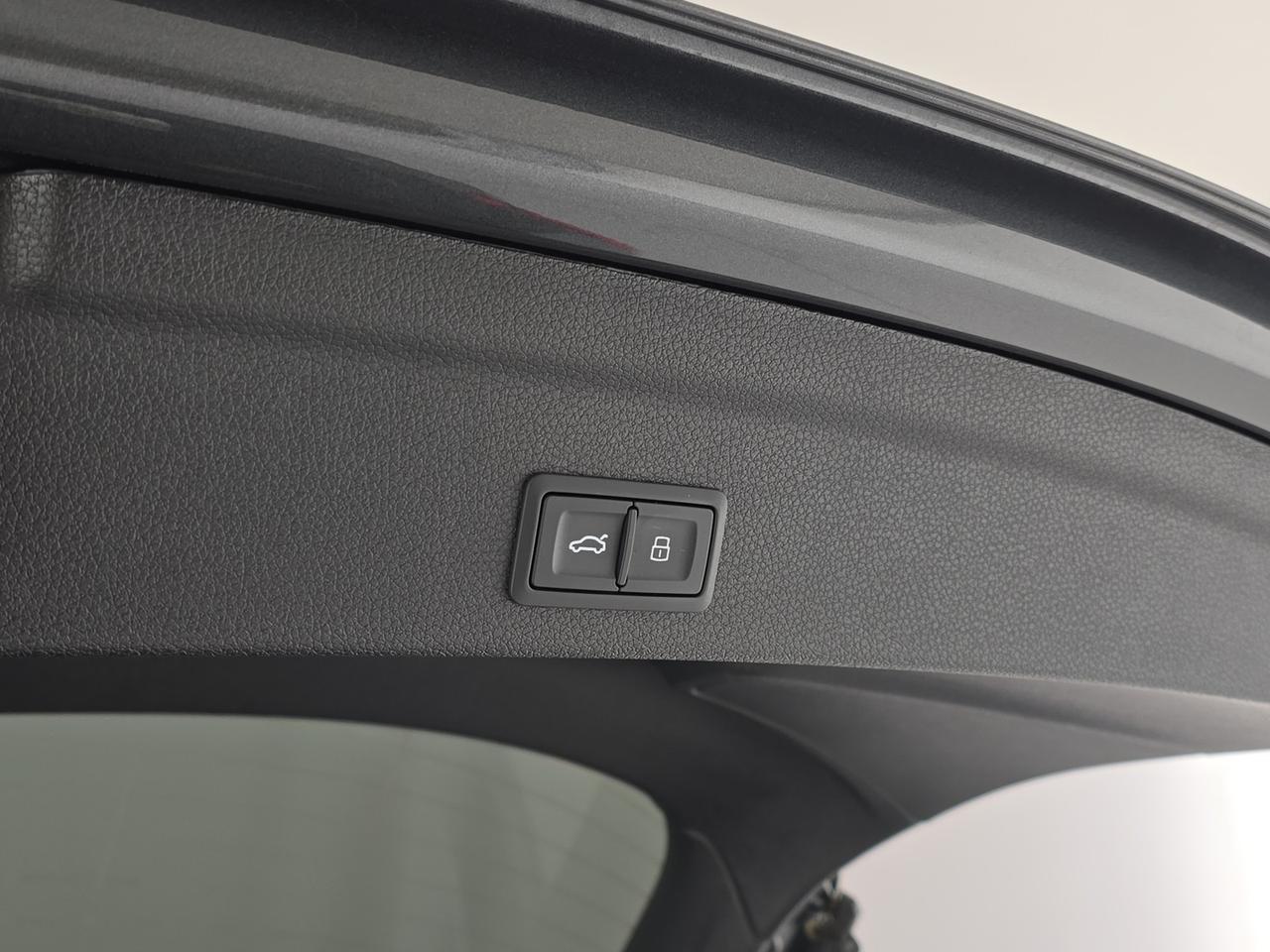 Audi Q3 sportback 35 2.0 tdi s line edition s-tronic