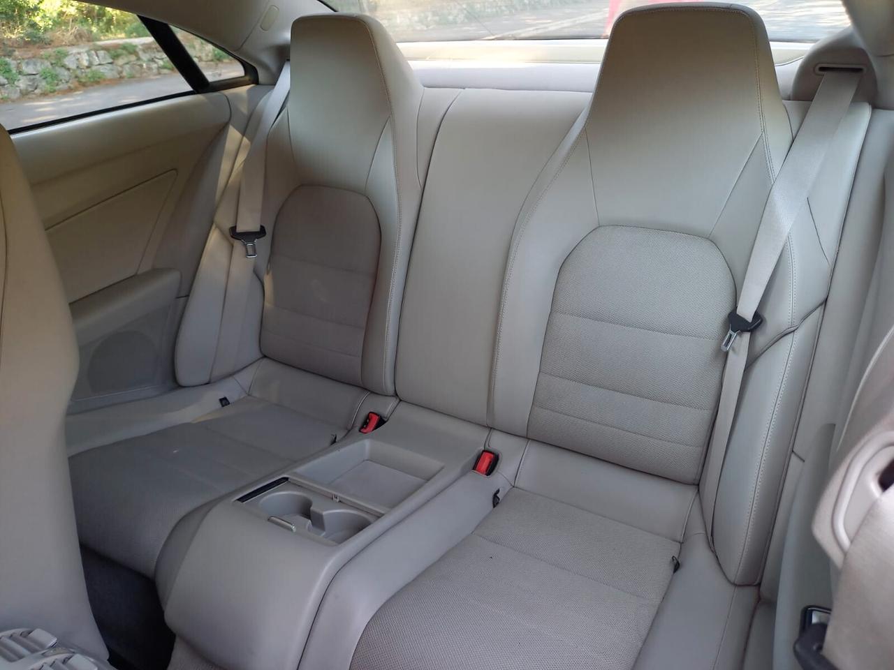 Mercedes-benz classe E Coupè EURO 5 220 CDI MANUALE