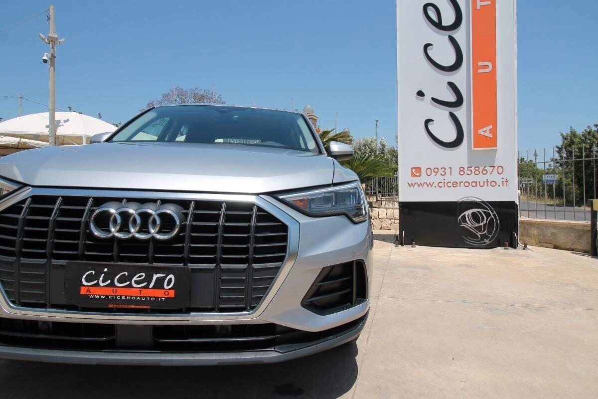 Audi Q3 35 TFSI 150cv Business 6marce|2021