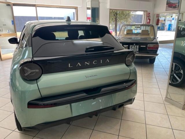 Lancia Ypsilon Hybrid e-DCT LX