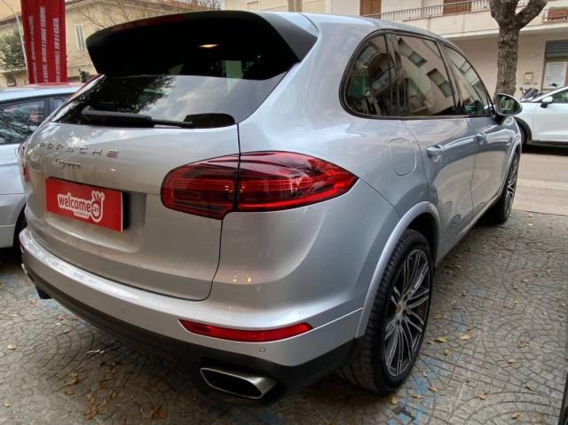 Porsche Cayenne 3.0 tiptronic