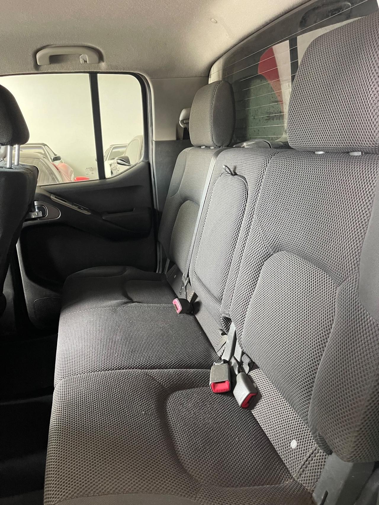 Nissan Navara 2.5 dCi 4x4 Pick Up PERMUTE RATE