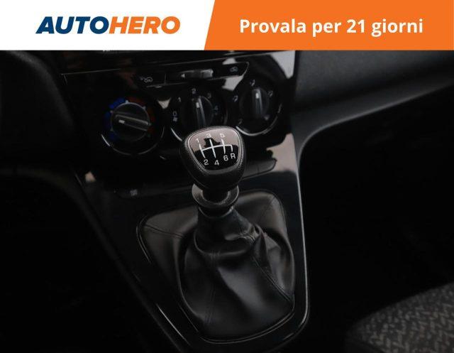 LANCIA Ypsilon 1.0 FireFly 5 porte S&S Hybrid Ecochic Silver