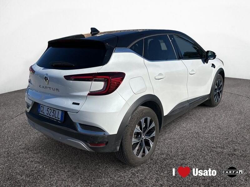 Renault Captur II 2019 1.6 E-Tech phev Intens 160cv auto my21