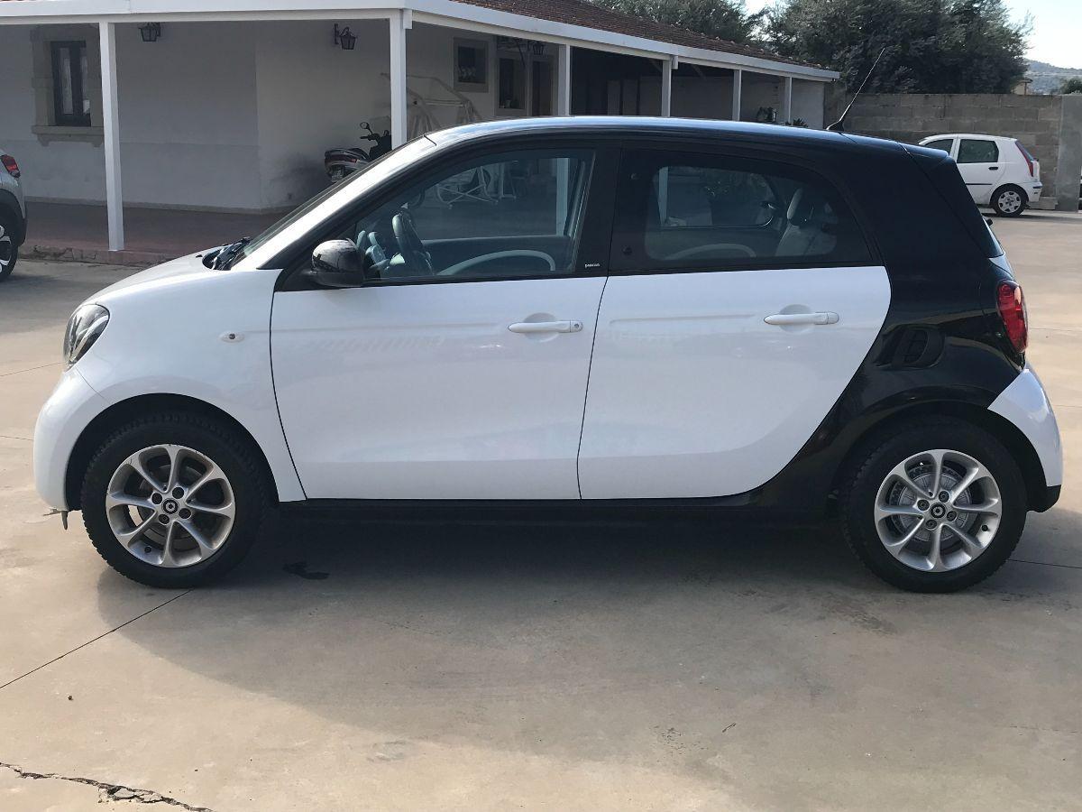 SMART Forfour 70 1.0 Passion