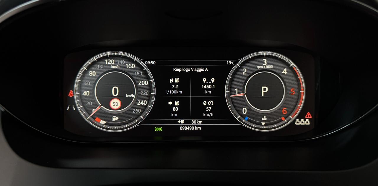 Jaguar E-Pace Chequered Flag D150 AWD 2.0cc 150cv Auto CarPlay