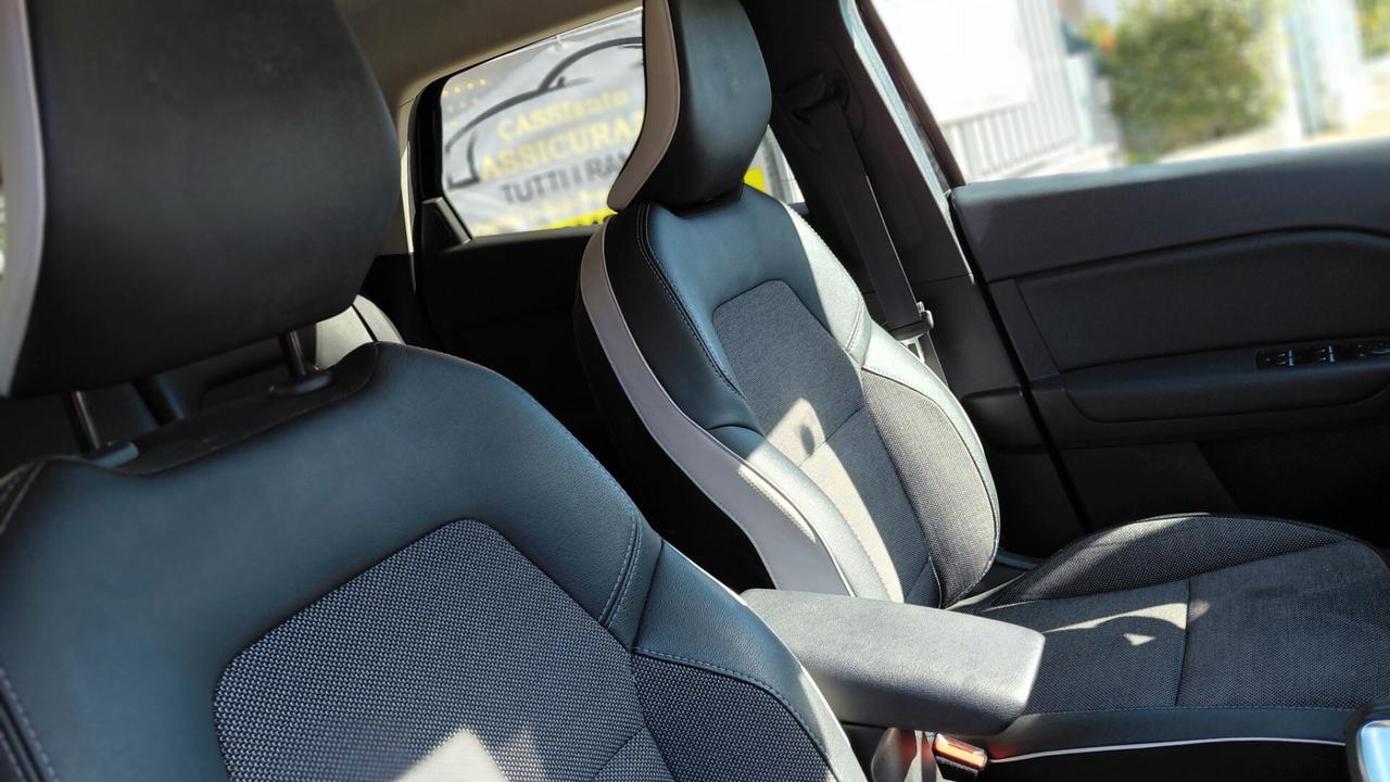 Renault Captur TCe 90 CV Intens