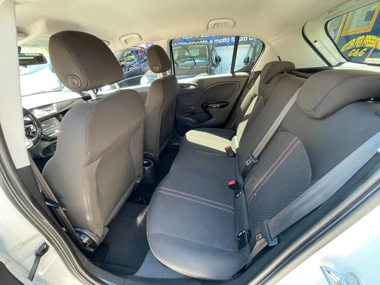 Opel Corsa 1.2 5 porte Black Edition