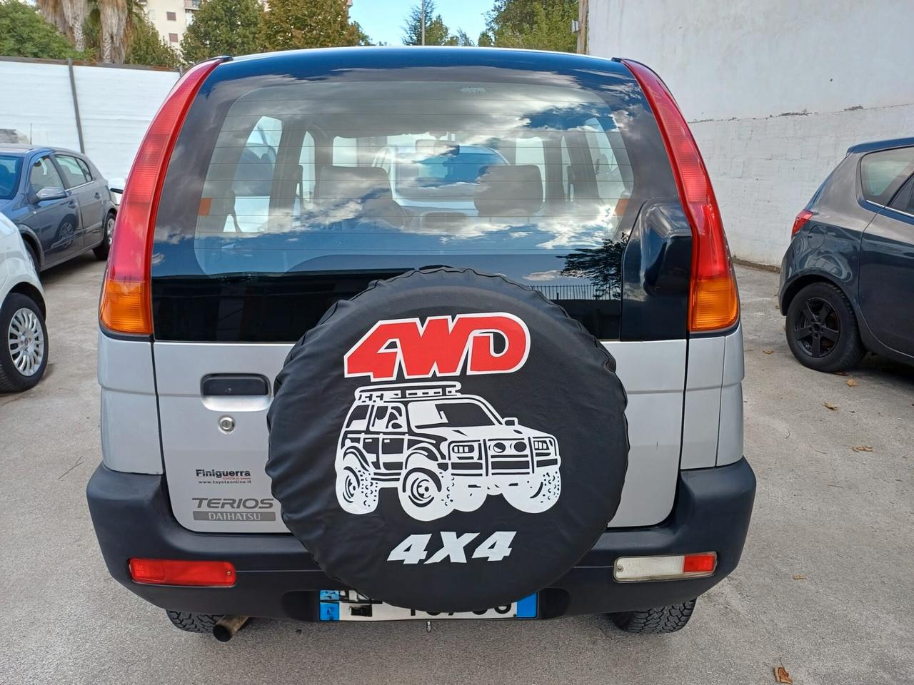 Daihatsu Terios 1.3 4X4 INTEGRALE - 2000