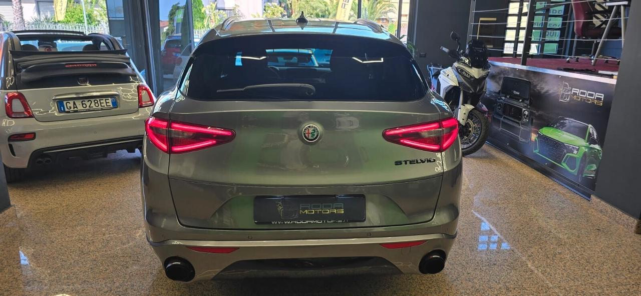 Alfa Romeo Stelvio 2.2 160 CV AT8 IVA ESPOSTA!