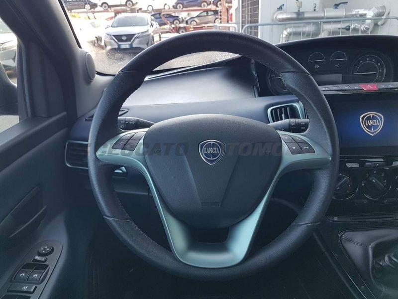 Lancia Ypsilon Ypsilon 1.0 firefly hybrid Platino s&s 70cv