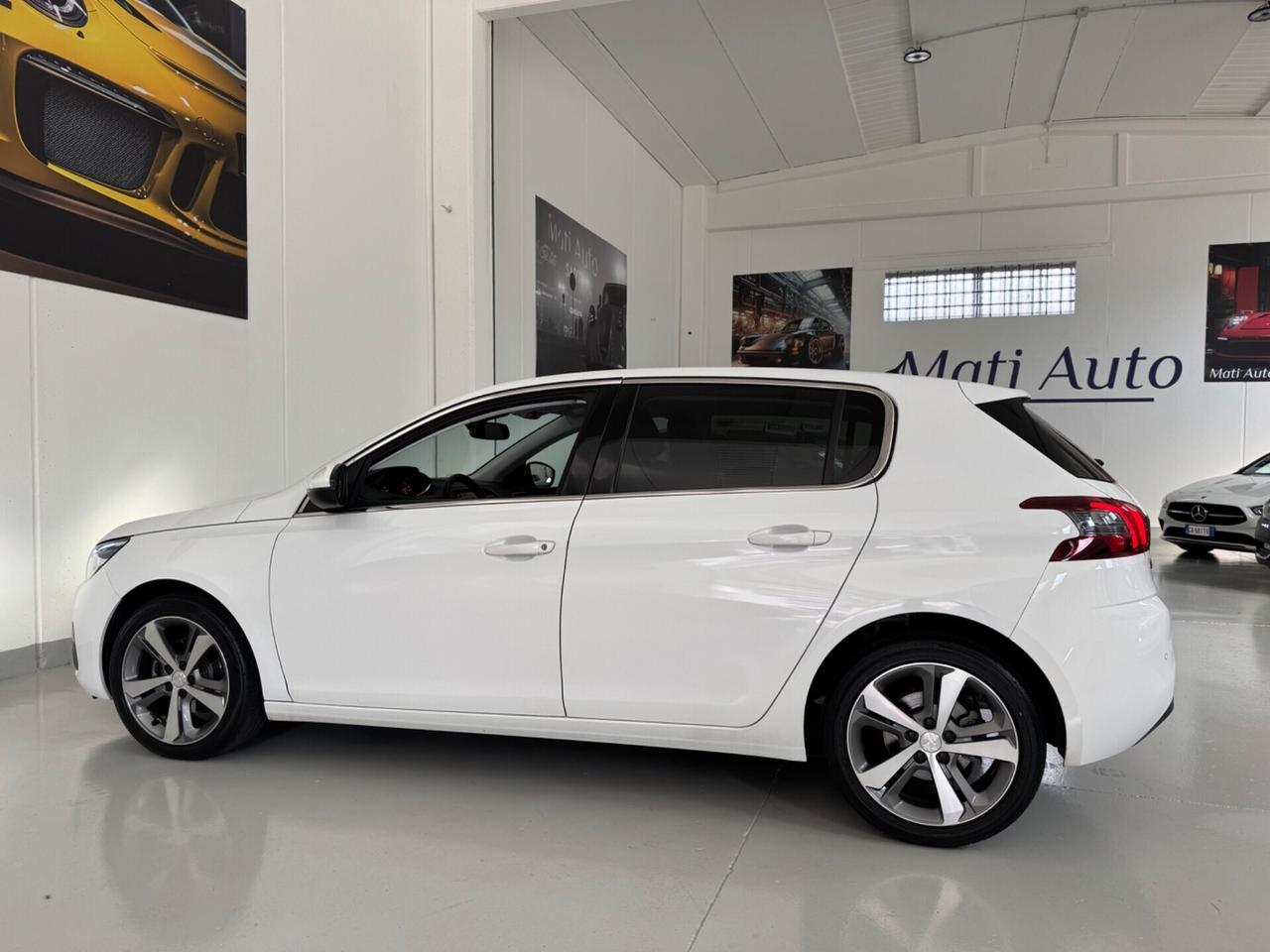 Peugeot 308 BlueHDi 130 S&S Allure