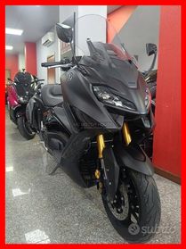 Yamaha tmax 560 techmax+0maggi0 casco+rate+permute