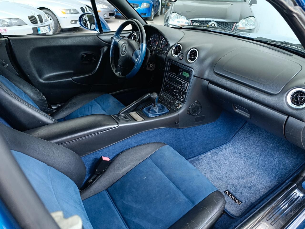 Mazda MX-5 1.8i 16V cat 10th Anniversary HARD TOP