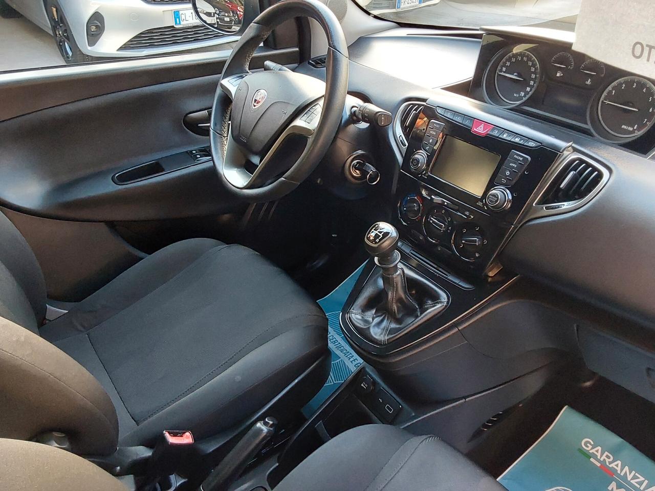 Lancia Ypsilon 1.2 69 CV GPL Ecochic Gold
