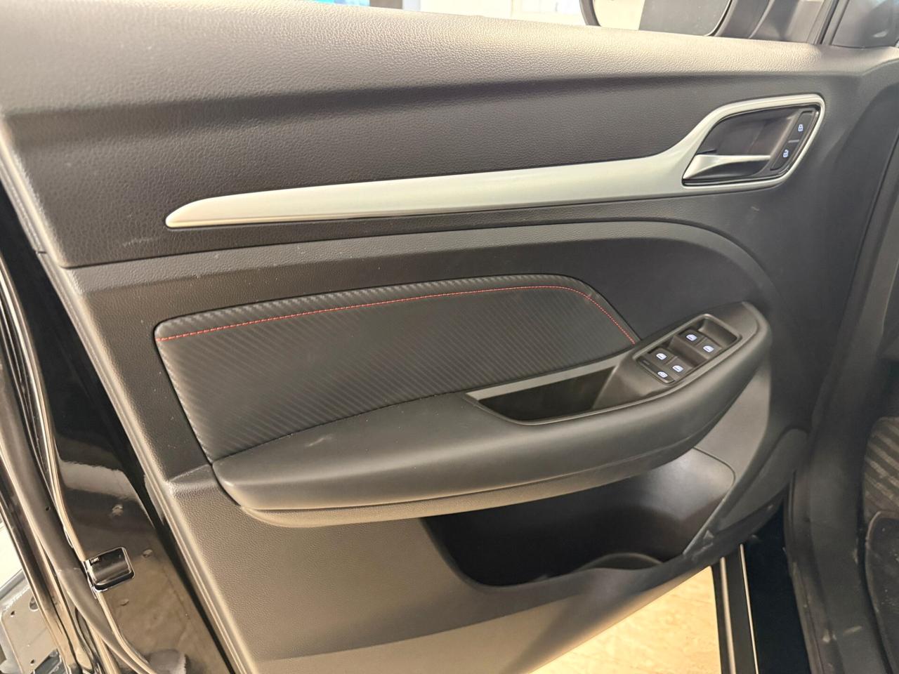 Mg ZS EV Luxury 72 kWh